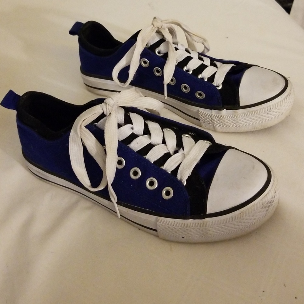 Double Eyelet Sneakers